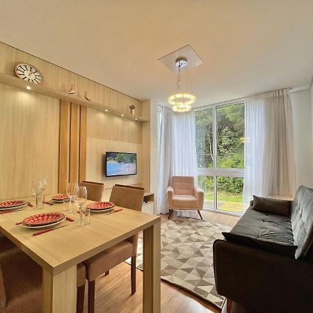 Dom Fioreze 205 - Apto Em Gramado Ao Lado Do Hotel Colline De France Ngoại thất bức ảnh