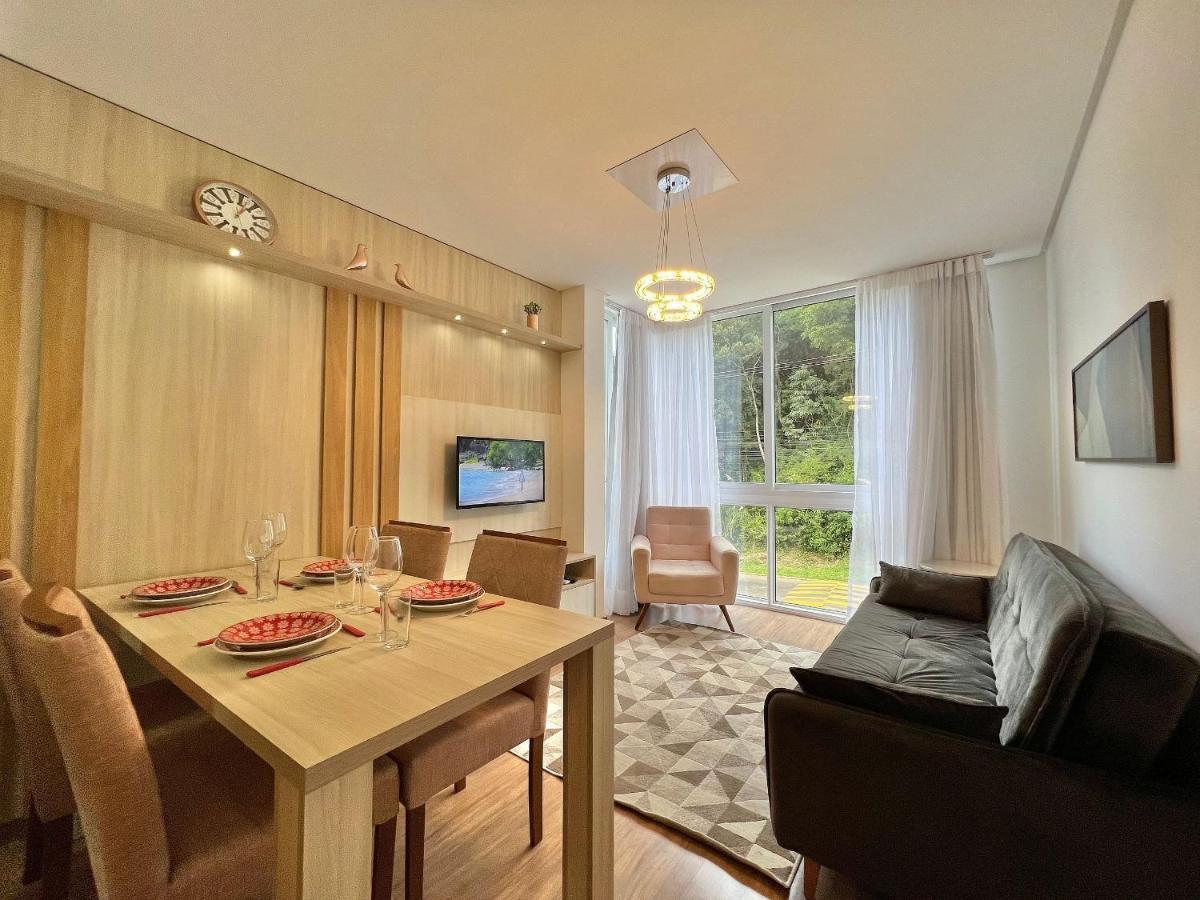 Dom Fioreze 205 - Apto Em Gramado Ao Lado Do Hotel Colline De France Ngoại thất bức ảnh