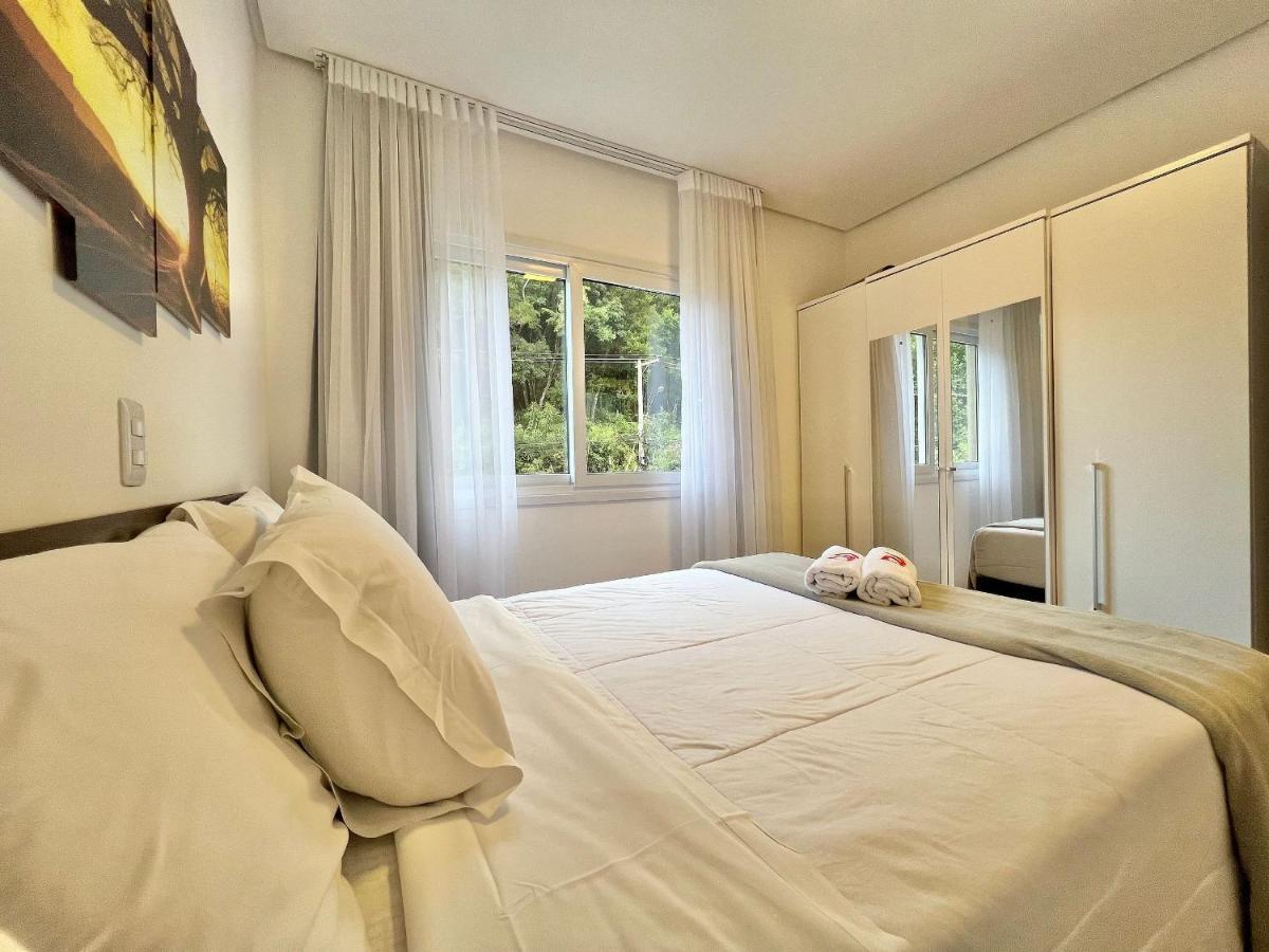 Dom Fioreze 205 - Apto Em Gramado Ao Lado Do Hotel Colline De France Ngoại thất bức ảnh