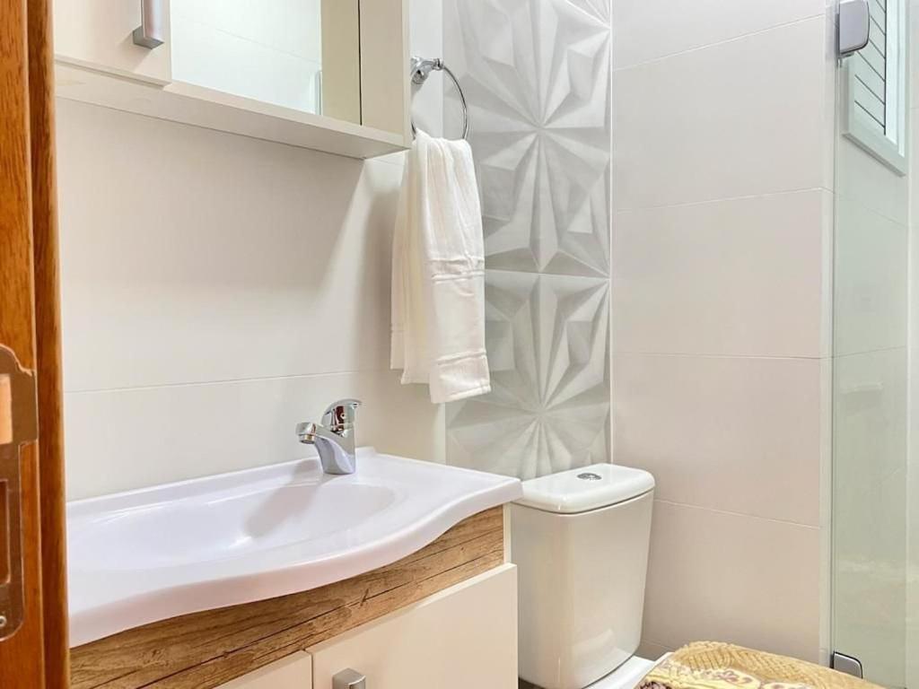 Dom Fioreze 205 - Apto Em Gramado Ao Lado Do Hotel Colline De France Ngoại thất bức ảnh