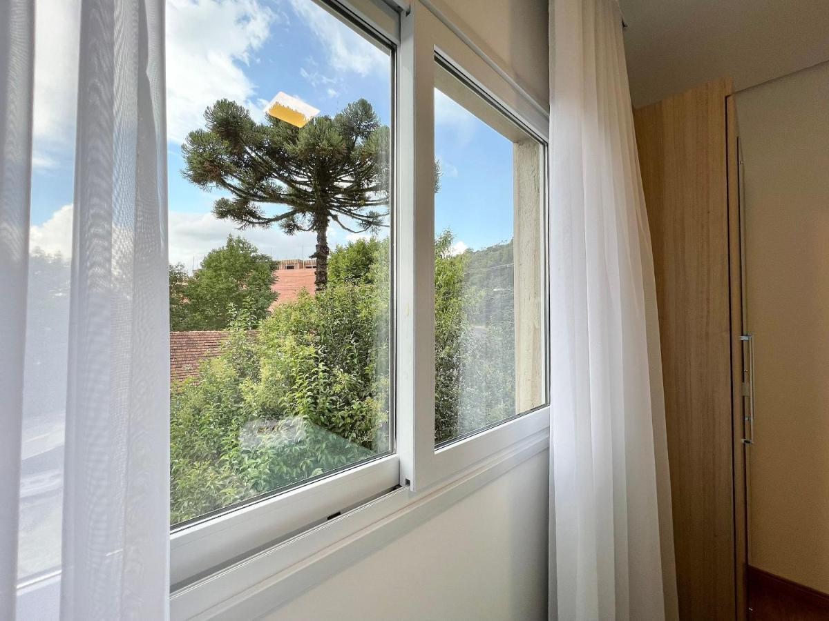 Dom Fioreze 205 - Apto Em Gramado Ao Lado Do Hotel Colline De France Ngoại thất bức ảnh